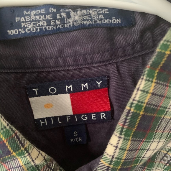 Vintage small Tommy Hilfiger Button Down Set of 2 - Picture 4 of 9